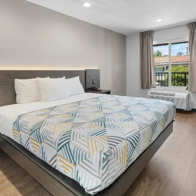 موتل 6 لا ميسا، كاليفورنيا Hotels near بحيرة موراي