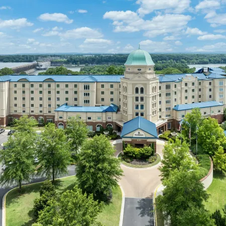 Renaissance Shoals Resort & Spa