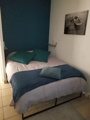 Appartement T2 Calme et Lumineux Avec Balcon à 10mn de la Citadelle de Blaye Hotels in Blaye-et-Sainte-Luce