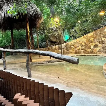 Devine virgin bay New tree house pvt/room palapa