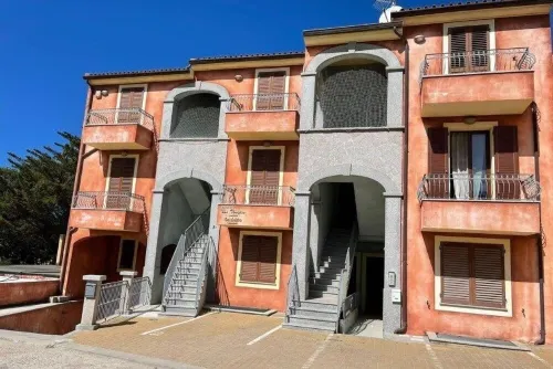 Maya House. Hotels in Valledoria