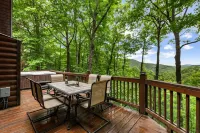 Mountain Views! Private Cabin, Firepit & Hot Tub, Fireplace--Dog Friendly!