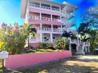 Utila Suite Sleeps 6 Hotels in Utila