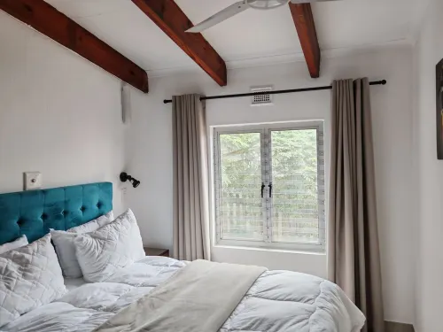 Charming 2-bedroom apartment in Ballito with AC, WiFi. Enjoy your stay Hotels in Shaka's Rock