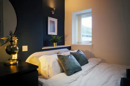 Luxury 2 Bed City Centre Duplex Apartment Отели рядом с достопримечательностью «Glamping»