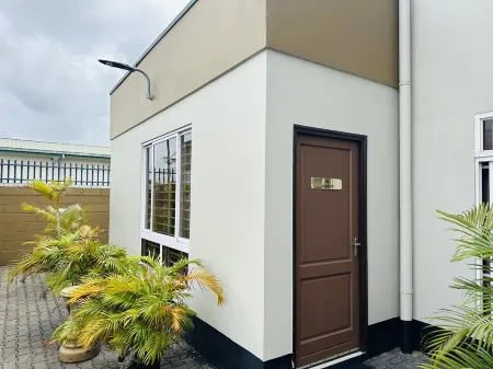 Charming 1-bedroom Jasmin apartment in delightful Paramaribo with WiFi, AC