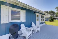 Waterfront Vacation Rental Home on Newport River! - Spa