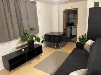 Cosy flat behind a Creek Beach in Gray's Hotels in Grays