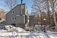 Spacious 4-bedroom townhome with amenities in Waterville Estates.