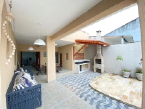 Casa Pazim Itanhaém - Swimming pool, relaxation and close to the beach!