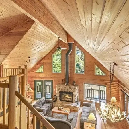 Summit Log Cabin With Hot Tub & Sauna