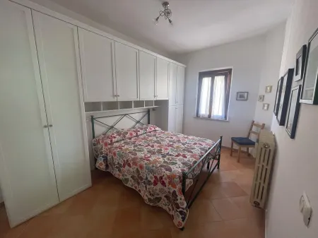 Trasimeno Holiday Home - Apartment Il Girasole Отели рядом с достопримечательностью «Castiglione del Lago»