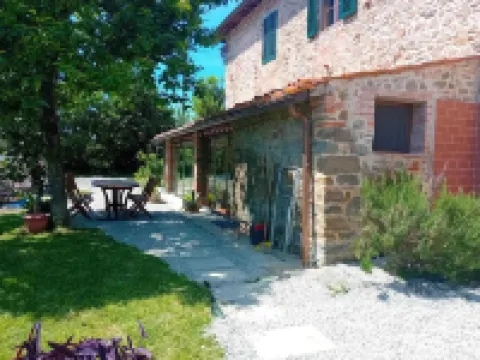 Suite in Tuscan farmhouse between Florence and Arezzo with wifi and pool Hotel di Castelfranco Piandiscò