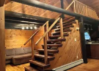 3-bedroom cabin in peaceful Bloomingburg with WiFi, AC Hotels in Mamakating