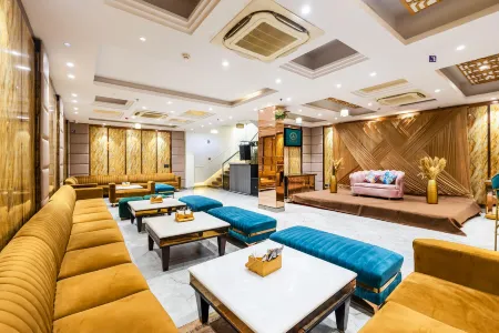 Azora by Cherish Отели рядом с достопримечательностью «ARRAY LOGIC»