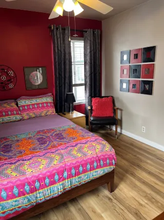 Charming 2-bedroom front house with WiFi and free parking