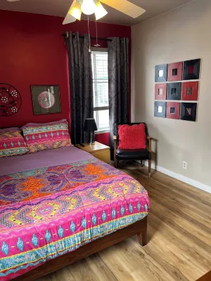 Charming 2-bedroom front house with WiFi and free parking