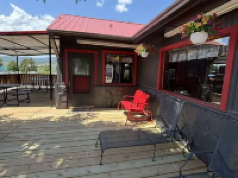 Room 2:  Gold Pan Nest -15 Minutes to Red River/Angel Fire Hotels in Eagle Nest
