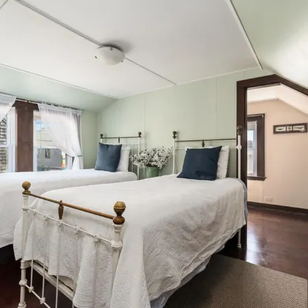 Bright Coastal Apartment in the center of Quaint New England Sea Town