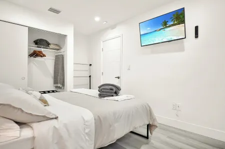 Peaceful 2BR Home w/ King Bed. Near Trendy Areas!