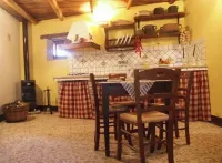 Yellow house in Sicilian style Hotels near Gole Alcantara Botanical and Geological Park