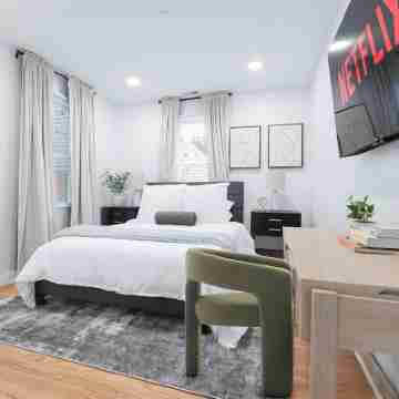 4BR3B 14G Walk to Harvard MIT BU and Outdoor Rooms