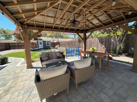 Bungalow 215 - Enchanting Craftsman - 2 B /2 BA - Game Room + Patio