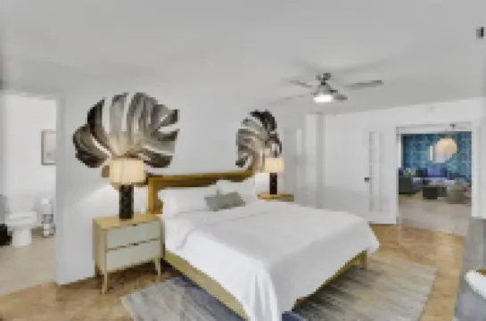 Welcome To The Leaf House