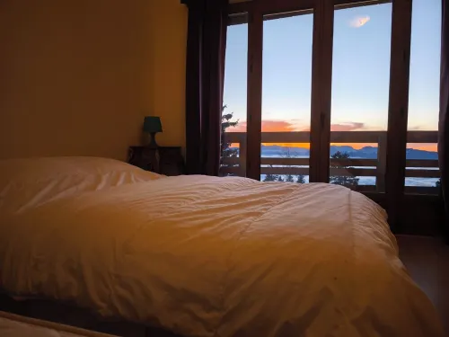 Chalet Authentique & Confort en Montagne - Escape and Serenity Guaranteed! 샴루스 호텔