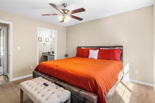 Cozy 3-bedroom house in Atlanta right by the airport Home away from home