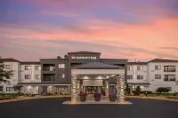 Best Western Plus Elgin - Chicago Các khách sạn ở West Dundee