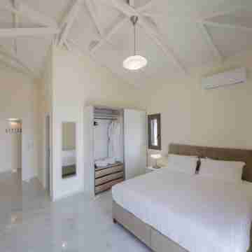 Manazil Mani Luxury Villas Estate.....6 bedrooms estate with two private pools. Rooms