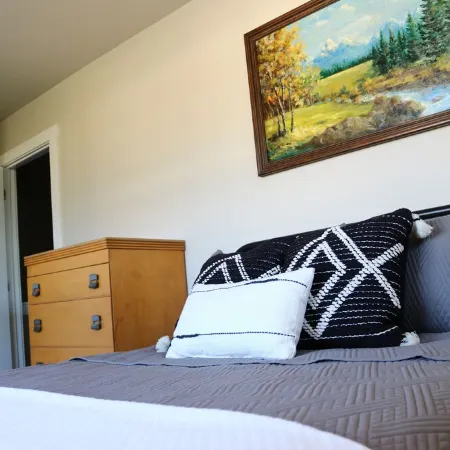 New 3BR w/ Garage, 1 Mile from Downtown