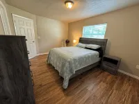 Cozy Gulf Coast Getaway 3 BR 2 BA house in charming Port Richey with WiFi, AC.