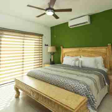 Casa 25 Lizette Luxury for 6-7 px with Pool Cancun! Rooms