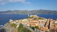 Full historic center just a 13-minute walk from the port of Portoferraio.
