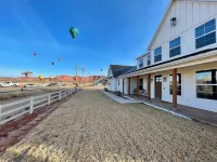 Spacious 6-bedroom house in charming Kanab with WiFi, AC and outdoor amenities