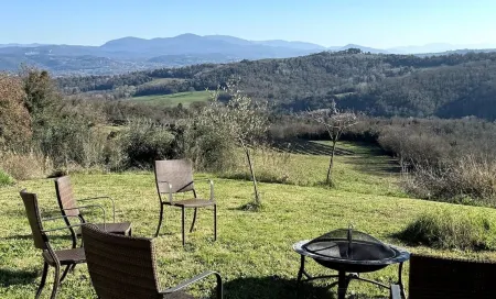 Italian countryside oasis close to Rome (1 hr With Pool, Gym & Calisthenics. Отели в г. Амелия