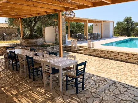 Villa Carla with private pool, sea view, peacefully located, close to the beach