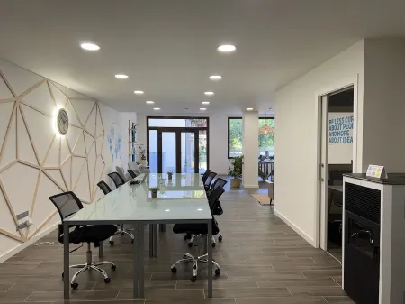 Espot Cowork & Apartments Отели в г. Эспот