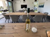 Villa Valenina with heated pool in Croatia, 300 metres from the sea. Hotels in Brtonigla