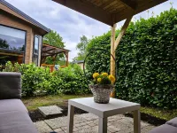 Modern chalet with cozy porch: the Veluwe Feel Good Hotels in Epe