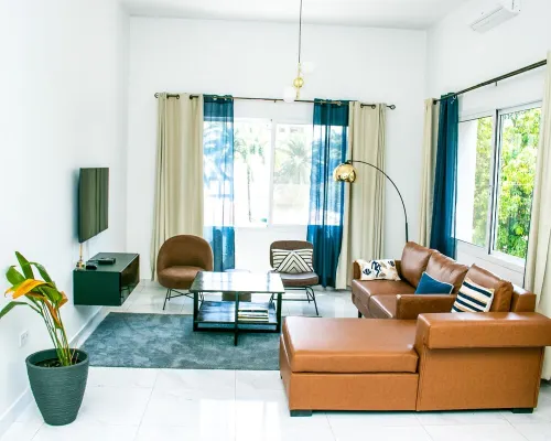 Appartement Rénové à 2 min de Kin Plaza Rotana