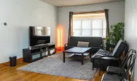 Spacious 2 BR 1 BATH - NEAR DOWNTOWN