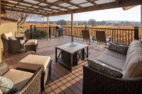 Beautiful 2 bedroom 2 bath Vineyard house located in a vineyard on 40 acres