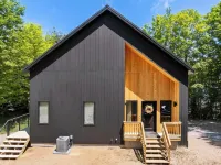Lakeshore Lookout – Brand New Home on Lake Charlevoix - Purpose Built to Gather