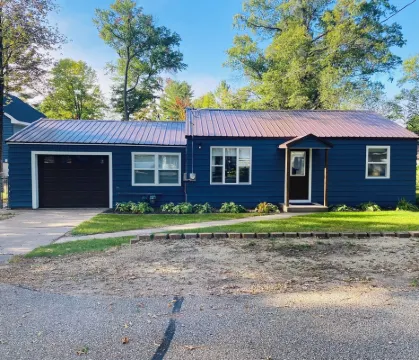 Cottage by the Beach 2