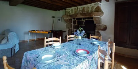 Maison Familiale Dans un Écrin de Verdure