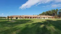 L'Hôtel du Lac Casteljaloux - ติดทะเล