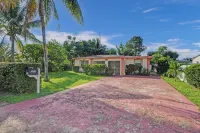 Charming 2-bedroom house in brilliant Miami with WiFi, AC that fits 8 people